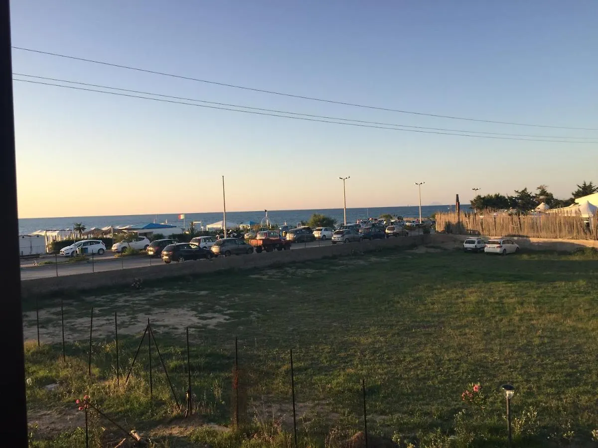 Casa Del Sale, A 50 M Dalla Spiaggia Lascari Daire